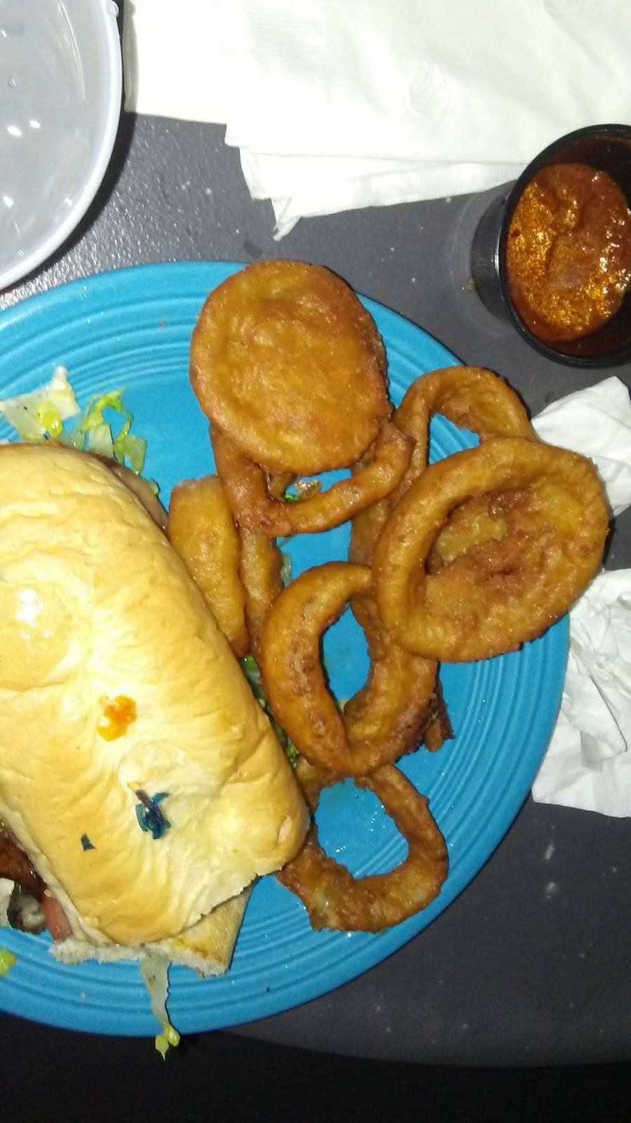 Marinos Bar & Grill | restaurant | 29701 Euclid Ave, Wickliffe, OH 44092, USA | 4409436000 OR +1 440-943-6000