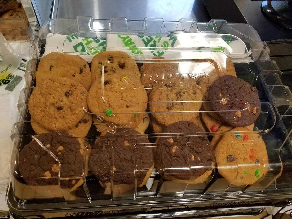 Subway Restaurants | restaurant | 65 Central Park Ave, Hartsdale, NY 10530, USA | 9144284886 OR +1 914-428-4886