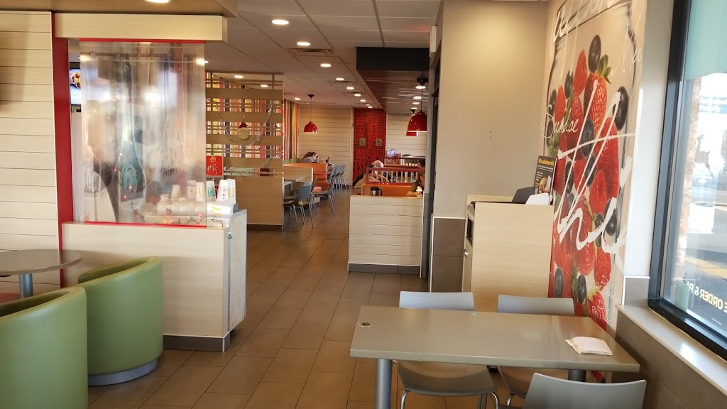 McDonalds | cafe | 901 S Main St, Salem, MO 65560, USA | 5737296178 OR +1 573-729-6178