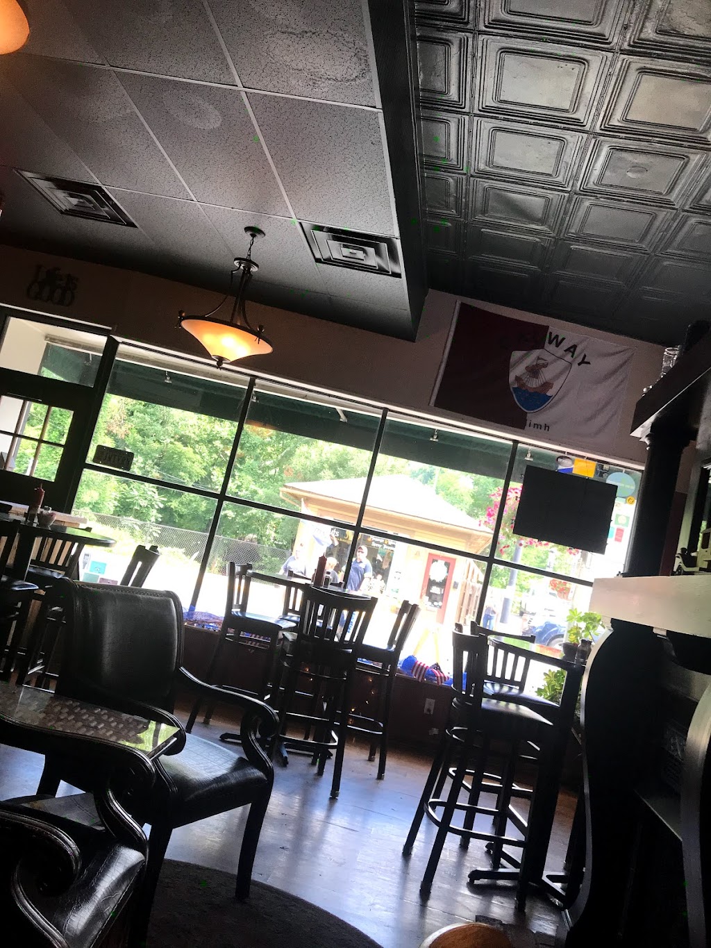 Jack Masons Tavern and Brewery | restaurant | 400 E Ridgeway St, Clifton Forge, VA 24422, USA | 5408625624 OR +1 540-862-5624