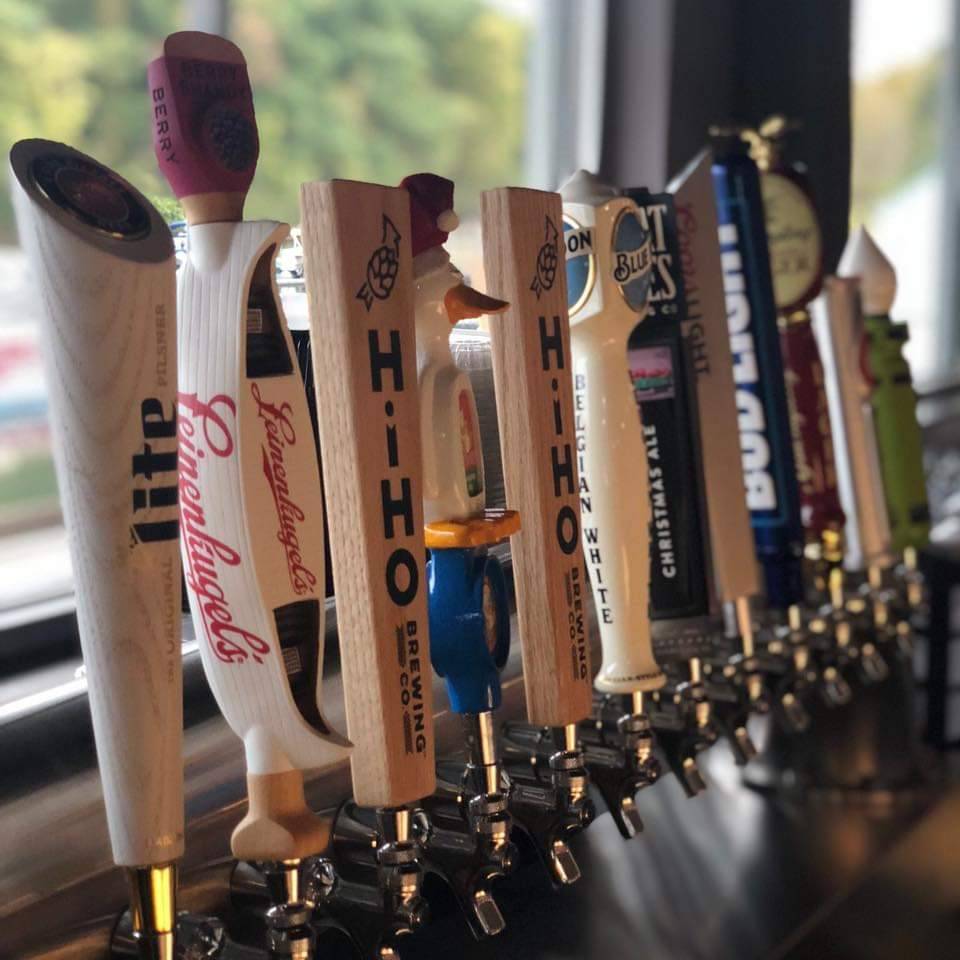 The Ramp | restaurant | 3719 S Main St, Akron, OH 44319, USA | 2346786370 OR +1 234-678-6370