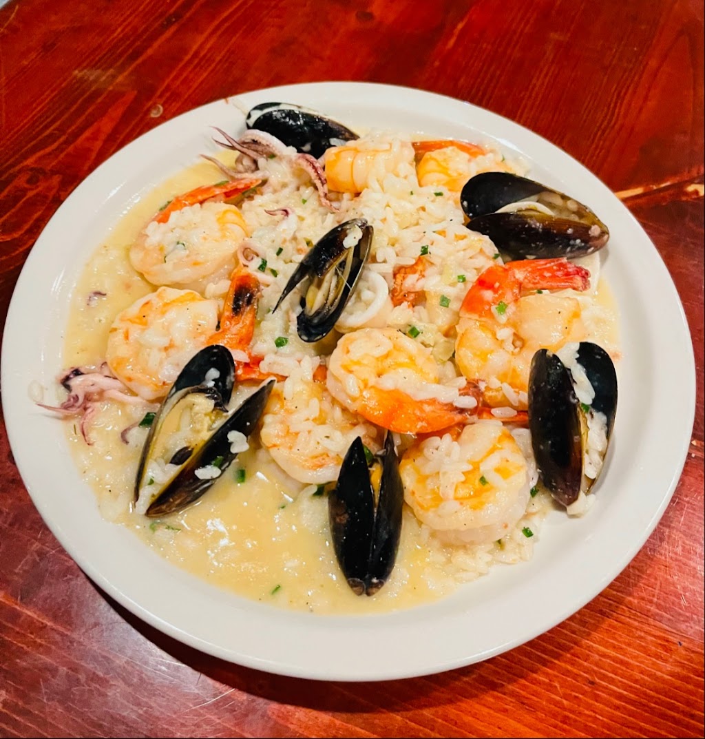 The Tuscan Vine | restaurant | 500 W Aurora Rd Rt, 82 suite 205, Sagamore Hills, OH 44067, USA | 3307480004 OR +1 330-748-0004