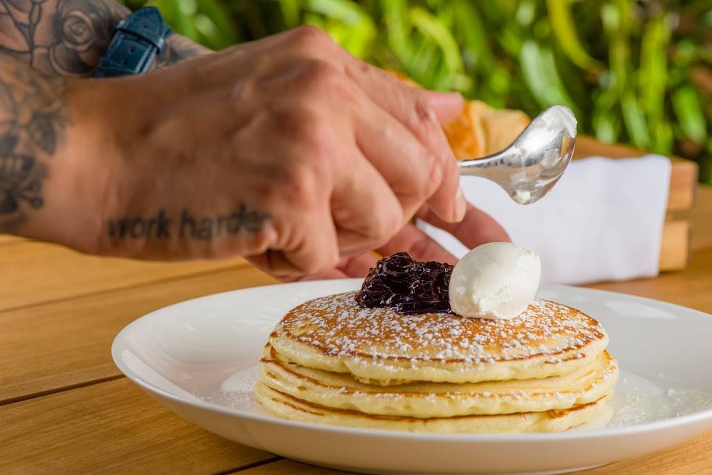 Isabelle’s Grill Room and Garden | restaurant | 3300 SW 27th Ave, Miami, FL 33133, USA | 3054000562 OR +1 305-400-0562