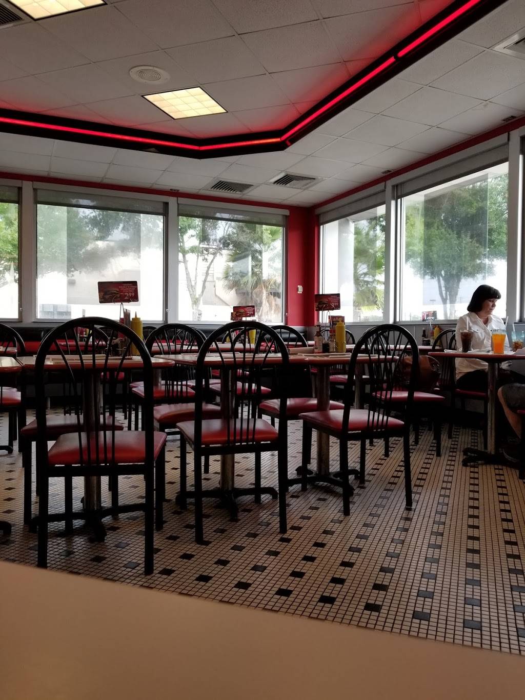 Steak n Shake | restaurant | 11306 Causeway Blvd, Brandon, FL 33511, USA | 8136815112 OR +1 813-681-5112