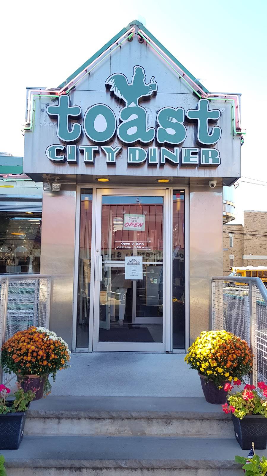 Toast Red Bank | restaurant | 45 Monmouth St, Red Bank, NJ 07701, USA | 7322241234 OR +1 732-224-1234