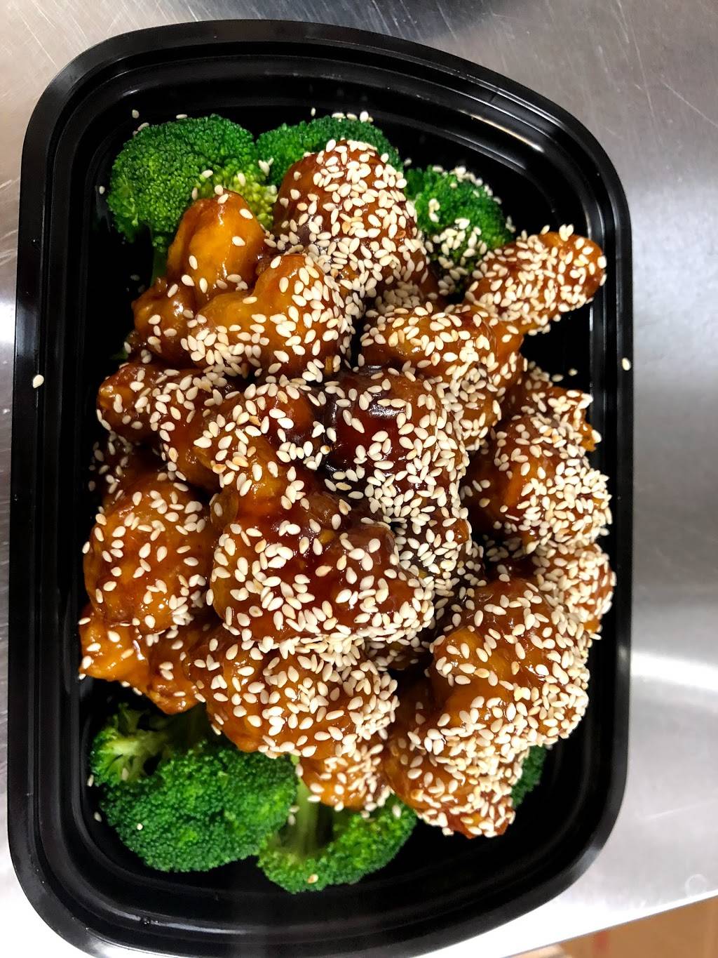 China 8 | restaurant | 816 Tower St S, Fergus, ON N1M 2R3, Canada | 5197871888 OR +1 519-787-1888