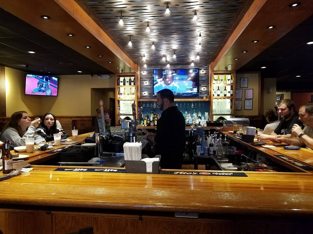 Outback Steakhouse | restaurant | 1067 Old Country Rd, Westbury, NY 11590, USA | 5163340518 OR +1 516-334-0518