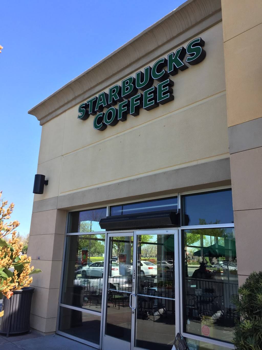 Starbucks | cafe | 8231 Timberlake Way #140, Sacramento, CA 95823, USA | 9166883223 OR +1 916-688-3223