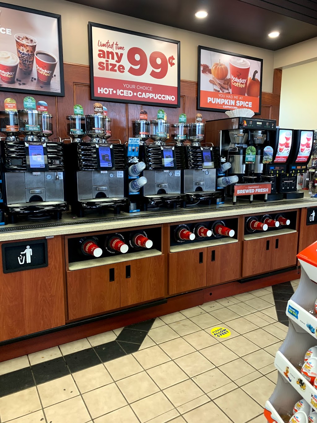 Holiday Stationstores | cafe | 9444 Lake Dr NE, Forest Lake, MN 55025, USA | 6514641904 OR +1 651-464-1904