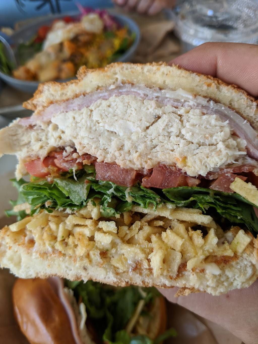 Vivs Kitchen | restaurant | 130 MA-6A, Orleans, MA 02653, USA | 5082553354 OR +1 508-255-3354