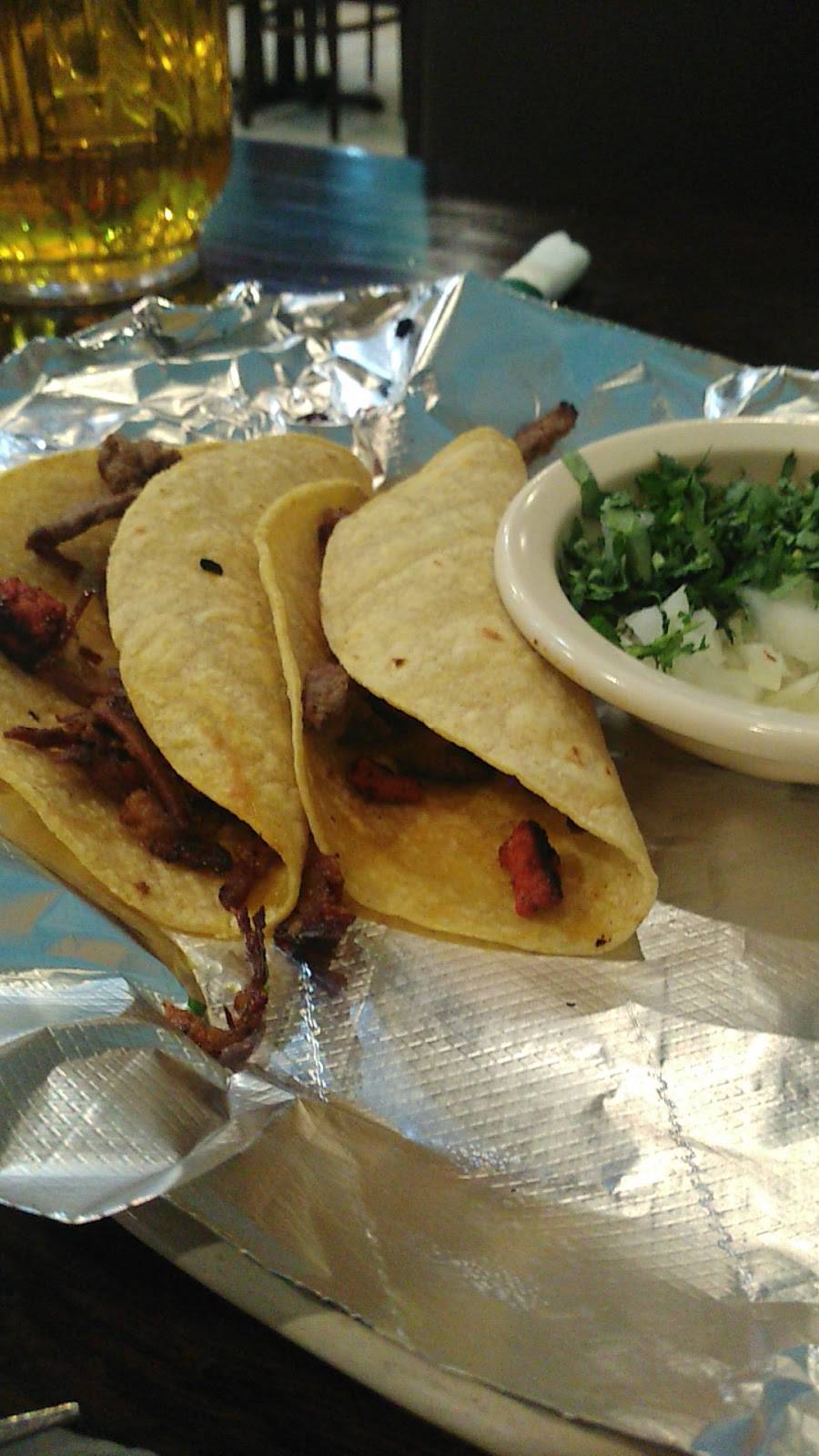 Los Jefes Mexican Restaurant | restaurant | 530 W 30th St, Connersville, IN 47331, USA | 7652221090 OR +1 765-222-1090