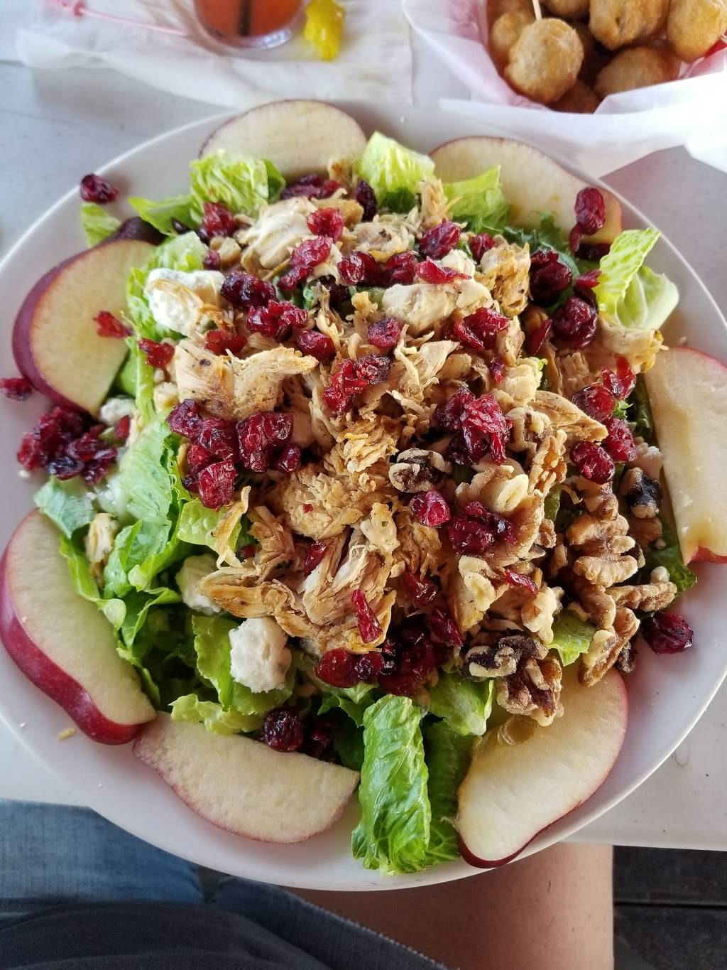 Sans Souci Bar | restaurant | 3057 S Channel Dr, Harsens Island, MI 48028, USA | 8107489798 OR +1 810-748-9798