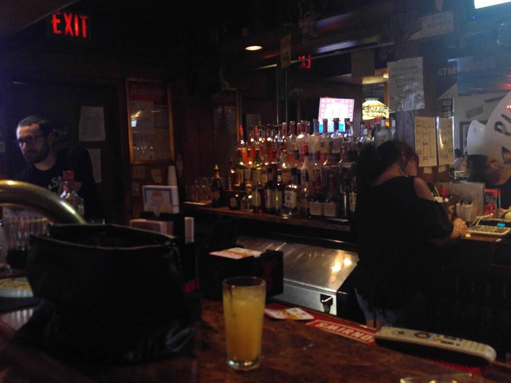 The Pine Room | restaurant | 1102 Perry St, St Charles, MO 63301, USA | 6367546237 OR +1 636-754-6237