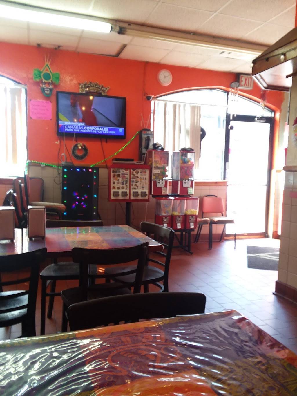 Taqueria Los Barrilitos | restaurant | 3518 W 25th St, Chicago, IL 60623, USA | 7736730102 OR +1 773-673-0102