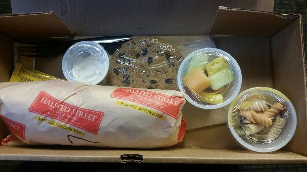 Halsted Street Deli & Bagel | meal takeaway | 333 S State St, Chicago, IL 60604, USA | 3122121102 OR +1 312-212-1102