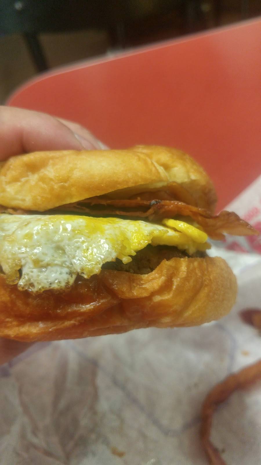 Jack in the Box | restaurant | 7770 Lyles Ln NW, Concord, NC 28027, USA | 7049790300 OR +1 704-979-0300