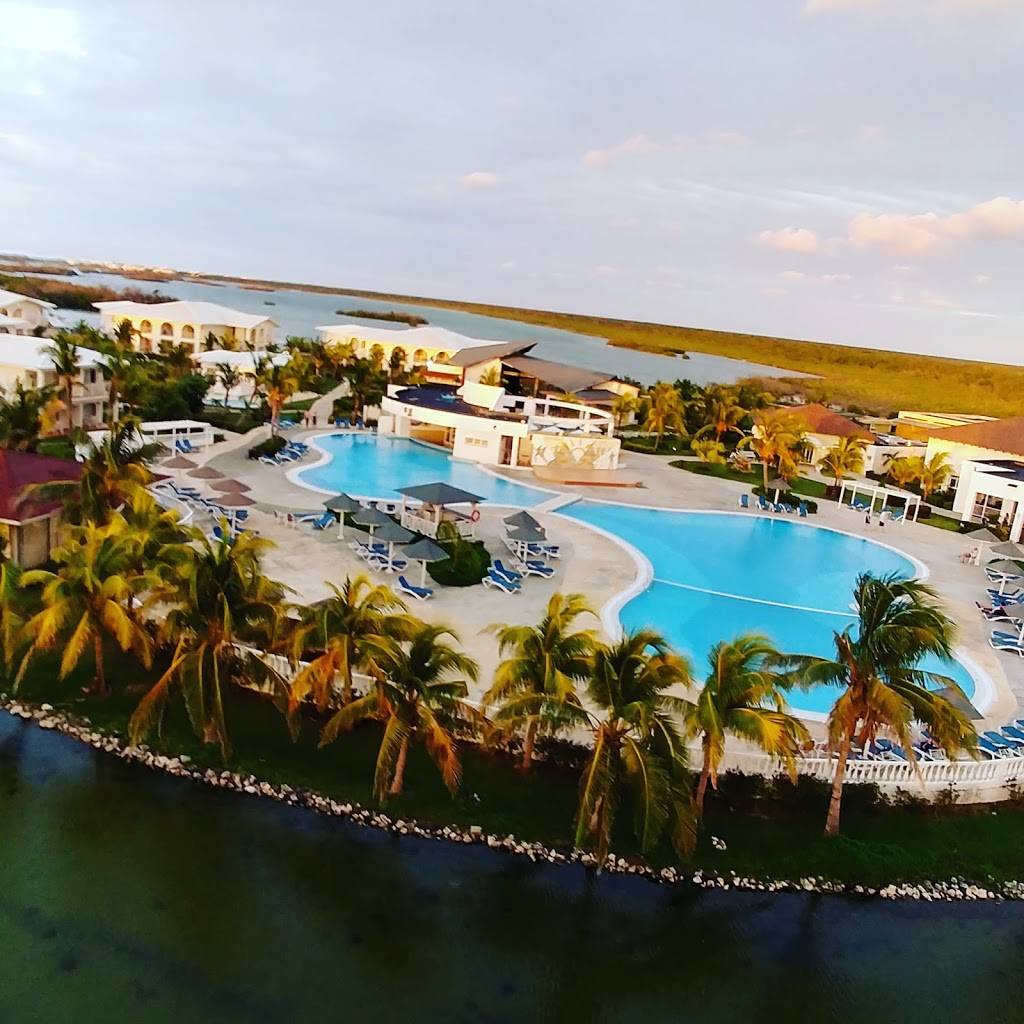 McDonalds | cafe | 4016 Boulevard Saint-Joseph, Drummondville, QC J2B 8K5, Canada | 8194743948 OR +1 819-474-3948