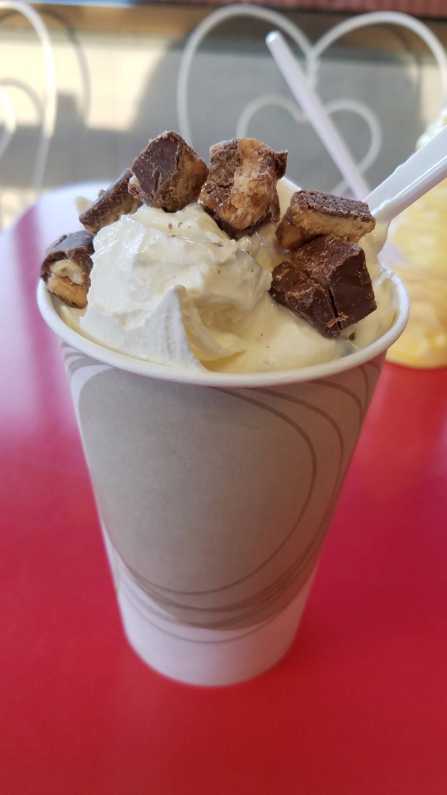 Dairy Delite | restaurant | 3080 W Eisenhower Blvd, Loveland, CO 80537, USA | 9706672111 OR +1 970-667-2111