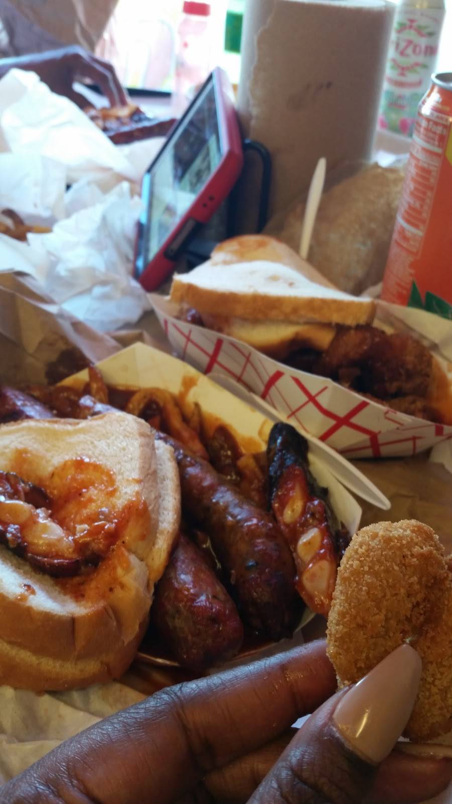 Smokin Ms BBQ | meal takeaway | 7507 Roosevelt Rd, Forest Park, IL 60130, USA | 7084880123 OR +1 708-488-0123