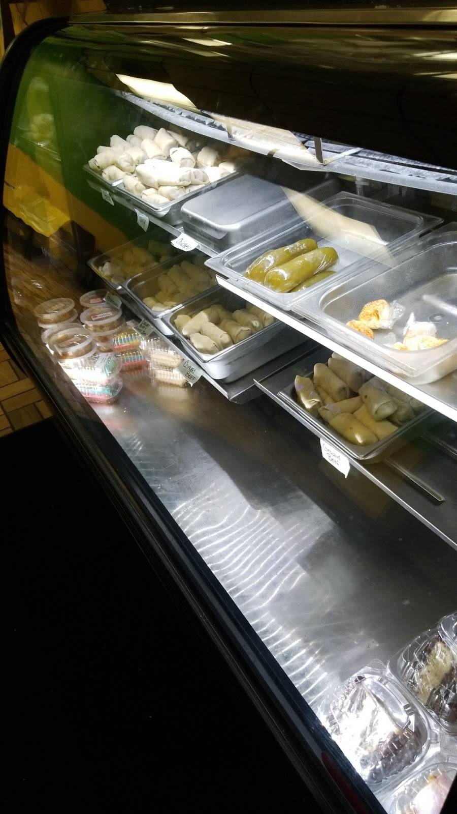 Asian Corned Beef | restaurant | 21559 Grand River Ave, Detroit, MI 48219, USA | 3132466396 OR +1 313-246-6396