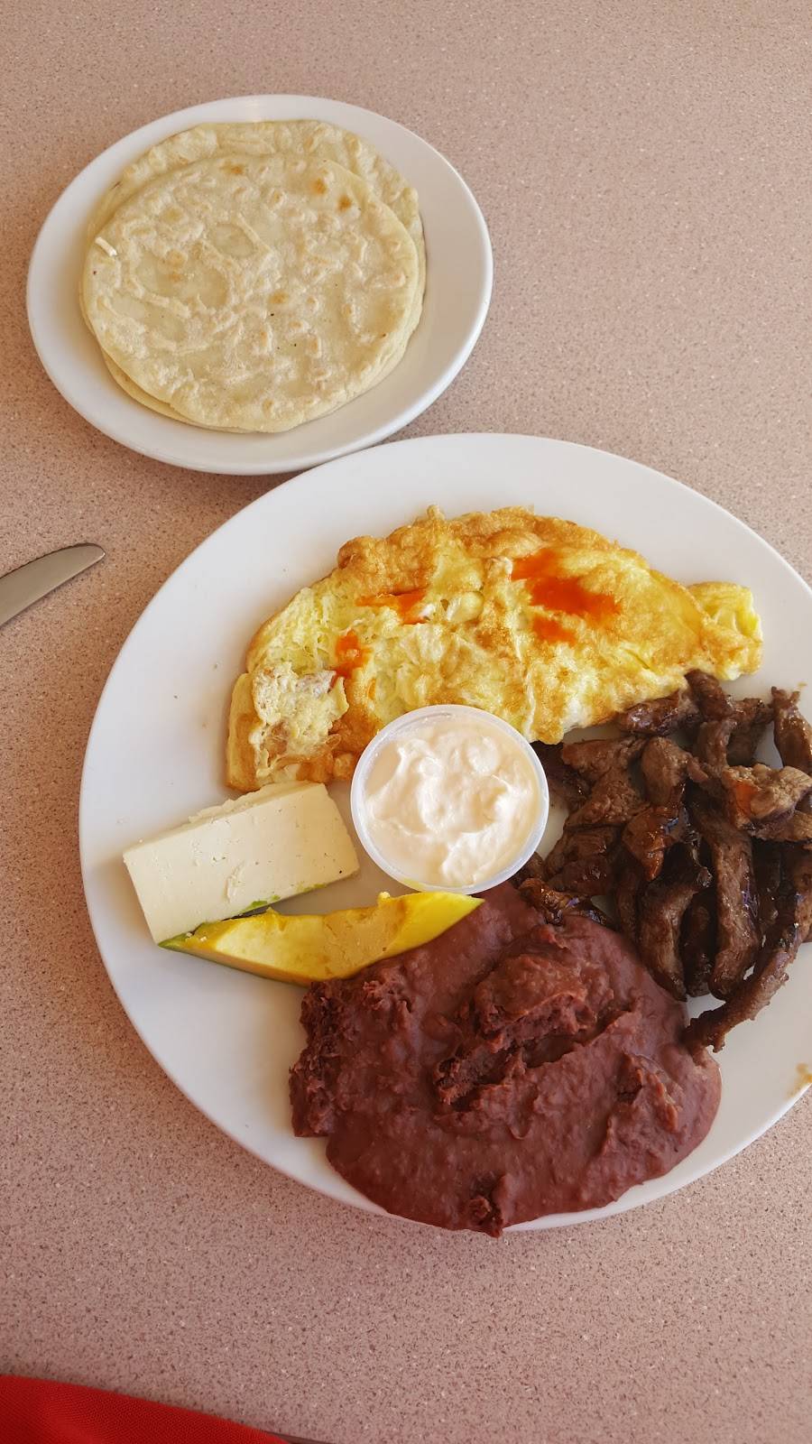 Mi Pequena Honduras | restaurant | 649 Georges Rd, North Brunswick Township, NJ 08902, USA | 7322460007 OR +1 732-246-0007