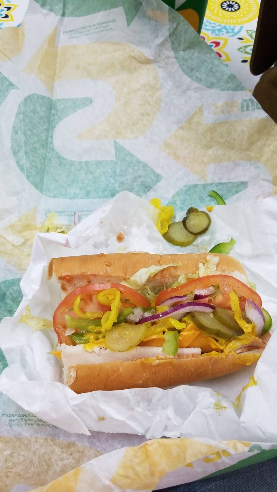 Subway Restaurants | restaurant | 400 S SW Loop 323, Tyler, TX 75702, USA | 9035954580 OR +1 903-595-4580