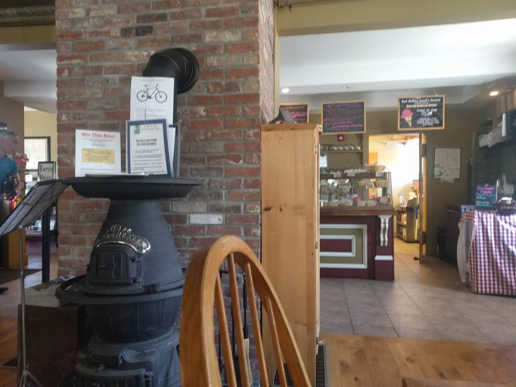 Red Riding Hoods Basket Cafe | cafe | 108 Congamond Rd, Southwick, MA 01077, USA | 4135692300 OR +1 413-569-2300