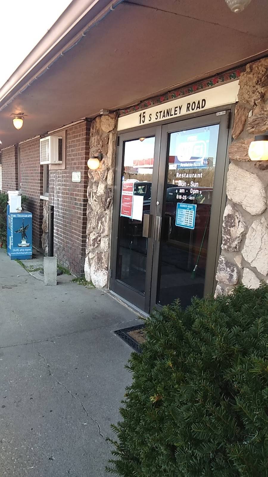 Pollys Restaurant | restaurant | 15 S Stanley Rd, Cottage Hills, IL 62018, USA | 6182518511 OR +1 618-251-8511