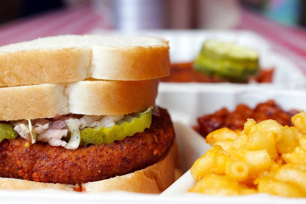 Hot Chicken Takeover | restaurant | 435 Polaris Pkwy Suite 101, Westerville, OH 43082, USA | 6149540008 OR +1 614-954-0008