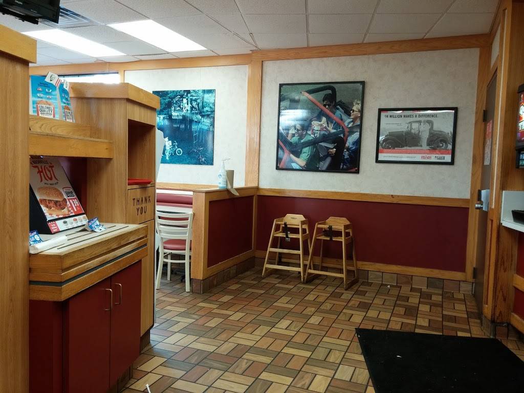 KFC | restaurant | 15616 13 Mile Rd, Beverly Hills, MI 48025, USA | 2486426740 OR +1 248-642-6740