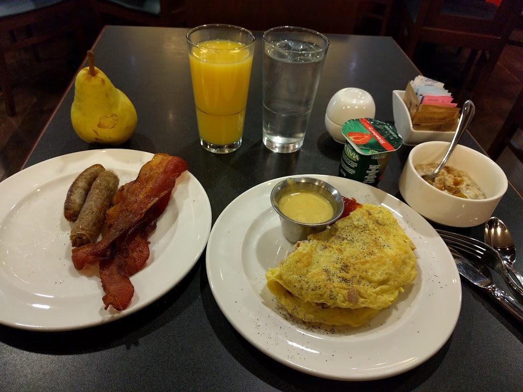 Epicure | restaurant | 10800 Metcalf Ave, Overland Park, KS 66210, USA | 9134518000 OR +1 913-451-8000