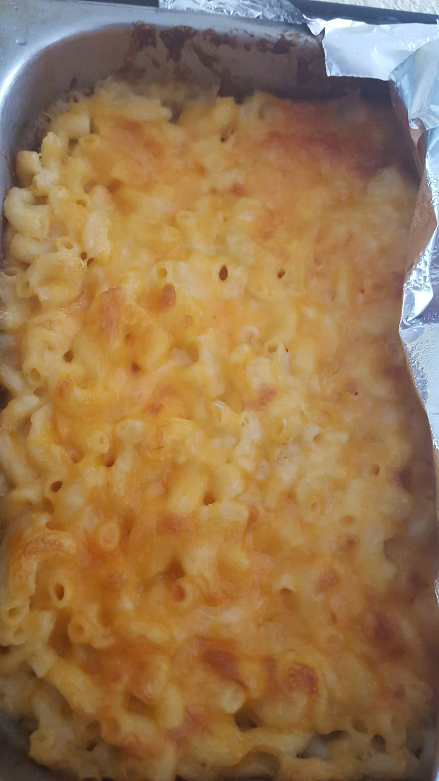 J & T Smokehouse | restaurant | 9926 US-441, Leesburg, FL 34788, USA | 3522723612 OR +1 352-272-3612