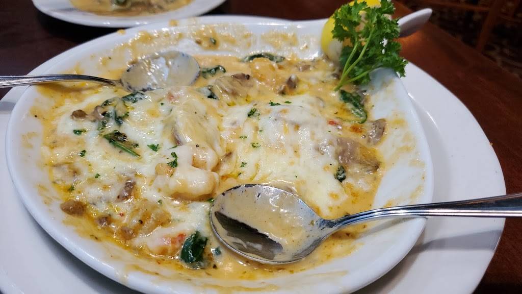 Pappadeaux | restaurant | George Bush Intercontinental Airport (IAH), 3950 S Terminal Rd Space 33, Houston, TX 77032, USA | 2818217684 OR +1 281-821-7684