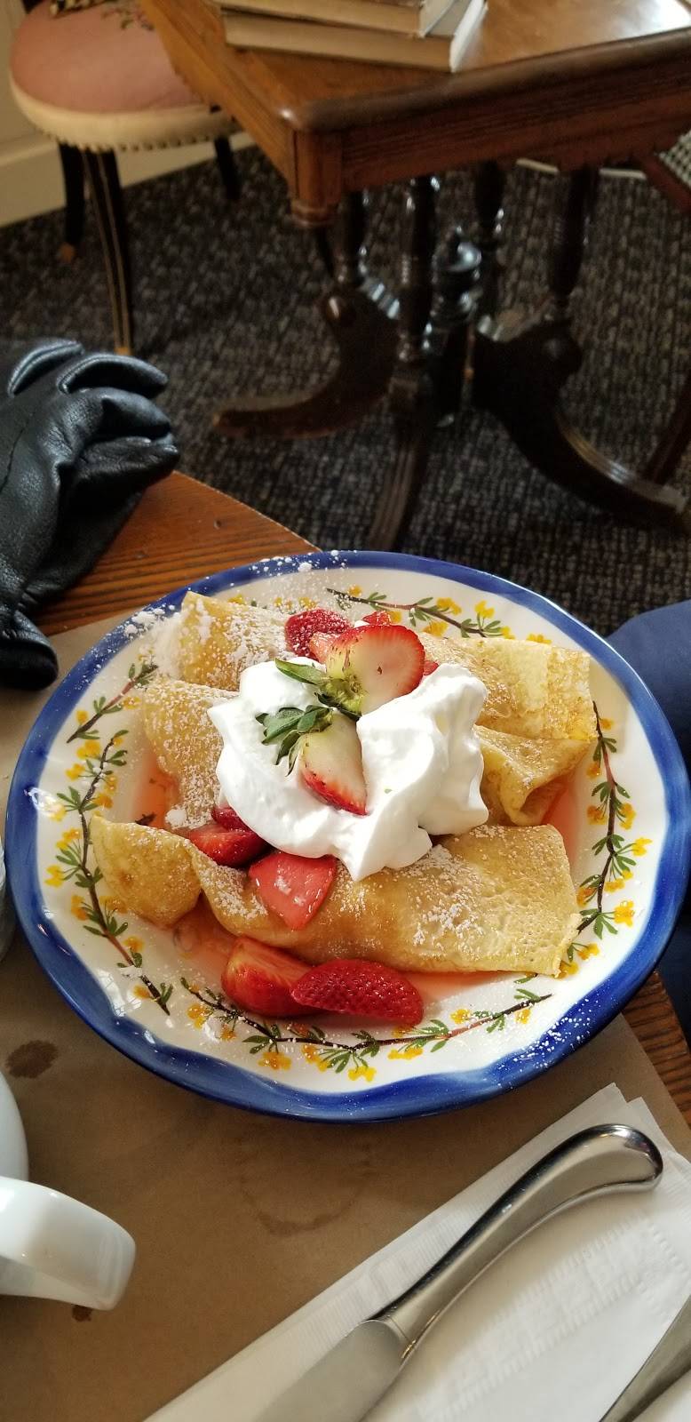 Small Batch at the Cupola | restaurant | 340 State St, Harbor Springs, MI 49740, USA | 2312424686 OR +1 231-242-4686