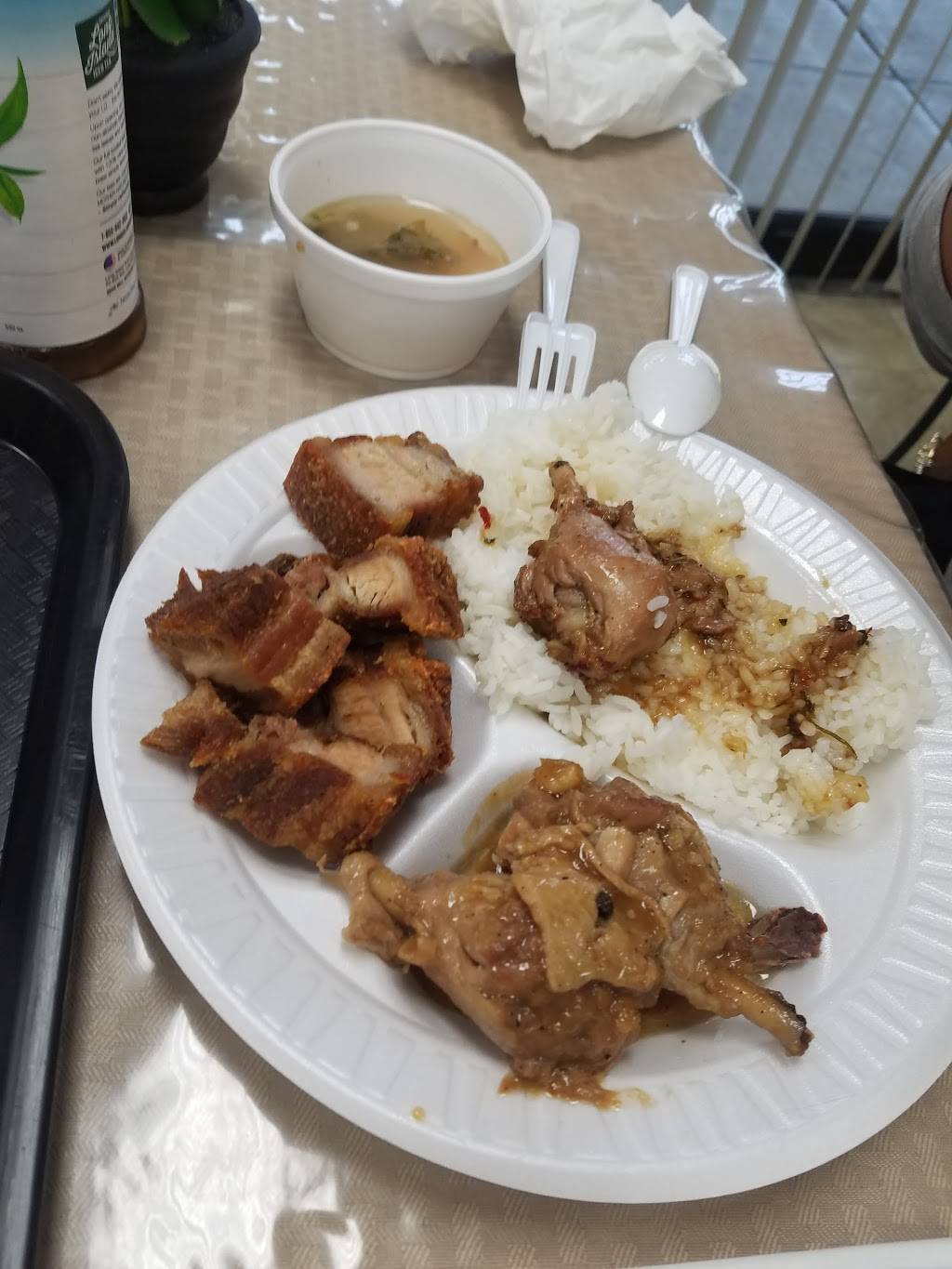 Kabayan Restaurant | restaurant | 9223 Oxon Hill Rd, Fort Washington, MD 20744, USA | 3018397393 OR +1 301-839-7393