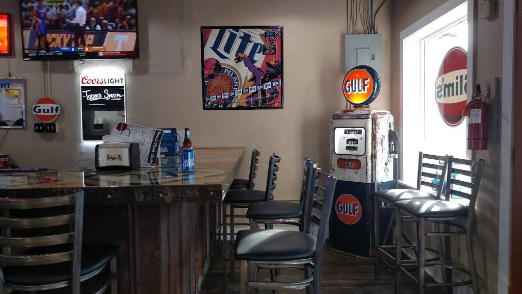 Slims Bar & Grill | restaurant | 114 N Powell St, Forest City, NC 28043, USA | 8283820283 OR +1 828-382-0283