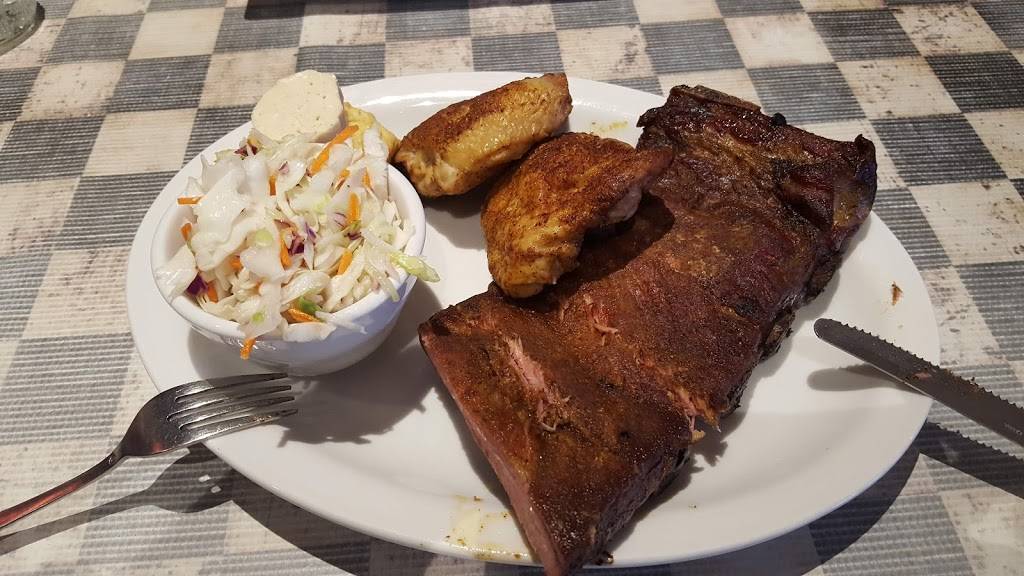 Turnagain Arm Pit BBQ | restaurant | 3637 Old Seward Hwy, Anchorage, AK 99503, USA | 9075626328 OR +1 907-562-6328