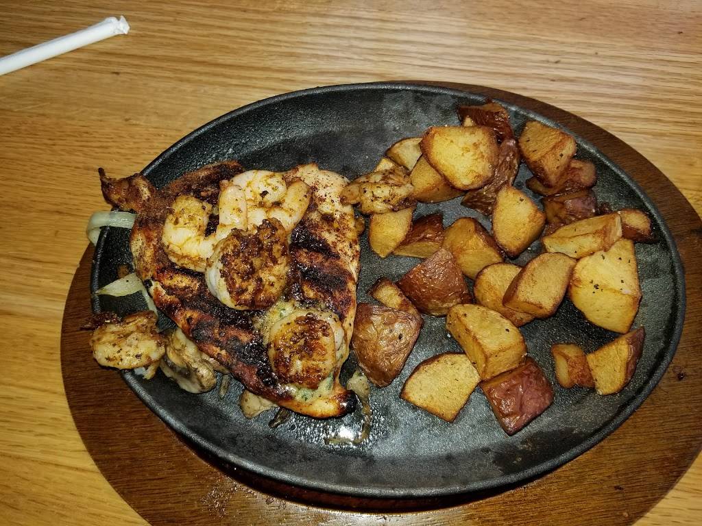 Applebees Grill + Bar | restaurant | 31653 Gratiot Ave, Roseville, MI 48066, USA | 5864159630 OR +1 586-415-9630