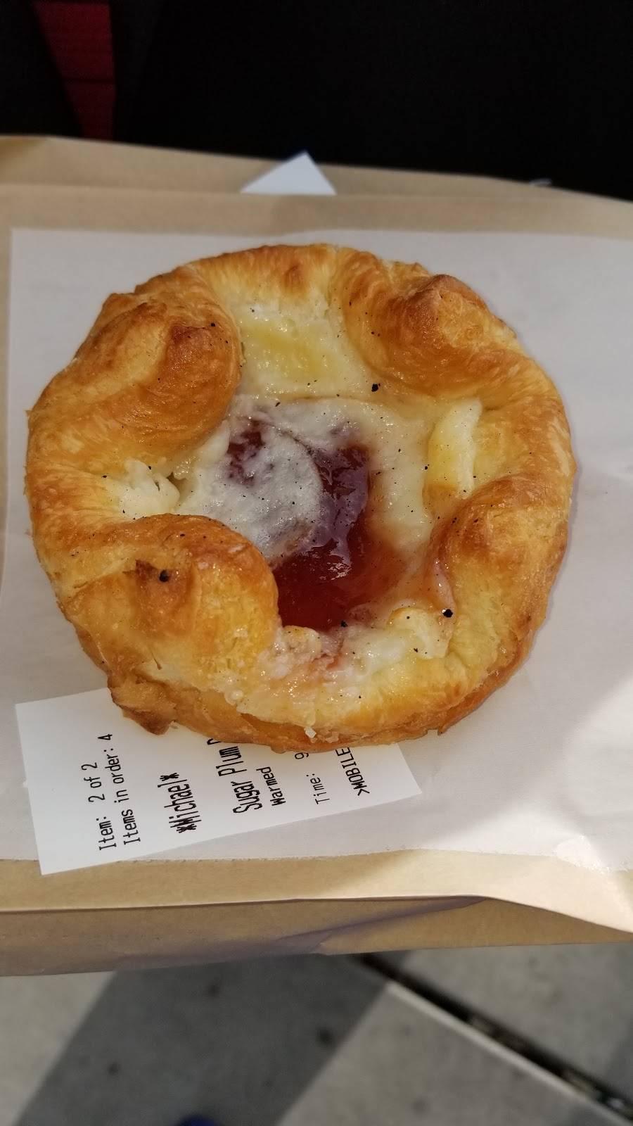 Starbucks | cafe | 740 East Ventura Blvd KI01-1, Camarillo, CA 93010, USA | 8059106308 OR +1 805-910-6308