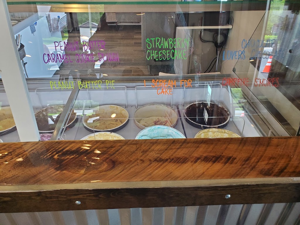 The Farmhouse | restaurant | 3117 NY-22, Patterson, NY 12563, USA | 8452865167 OR +1 845-286-5167