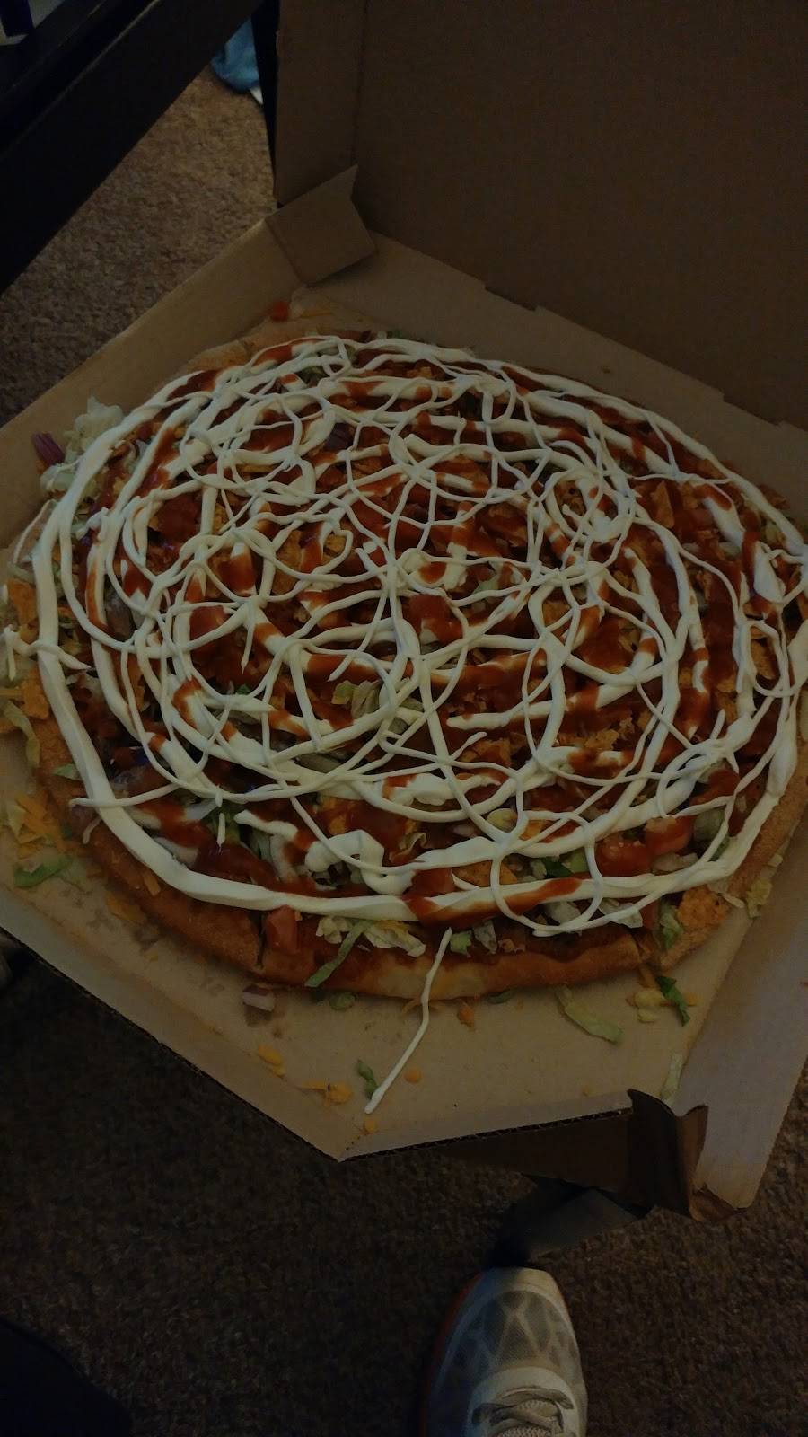 Pizza Hut | restaurant | 3748 N Main St, Rockford, IL 61103, USA | 8159633960 OR +1 815-963-3960