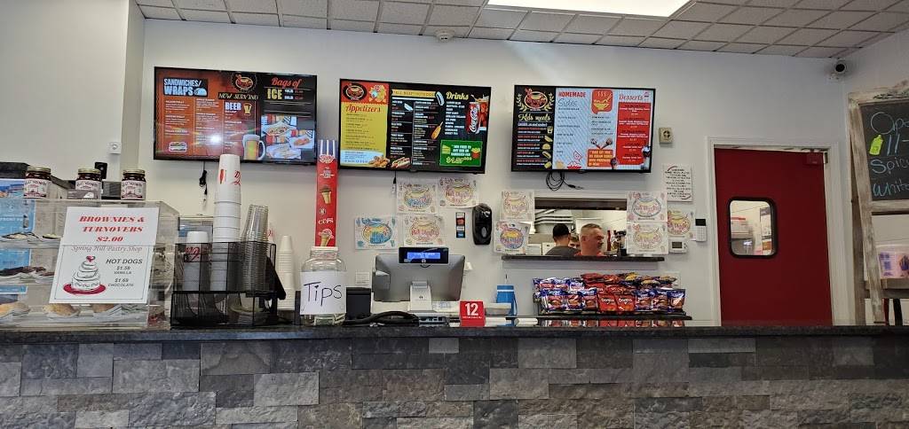 Hot Diggity Dogs | restaurant | 2313 7th Ave, Charleston, WV 25387, USA | 3043463647 OR +1 304-346-3647