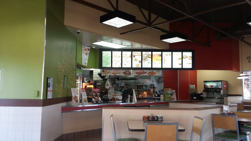 Del Taco | meal takeaway | 30607 CA-79, Temecula, CA 92592, USA | 9516934212 OR +1 951-693-4212