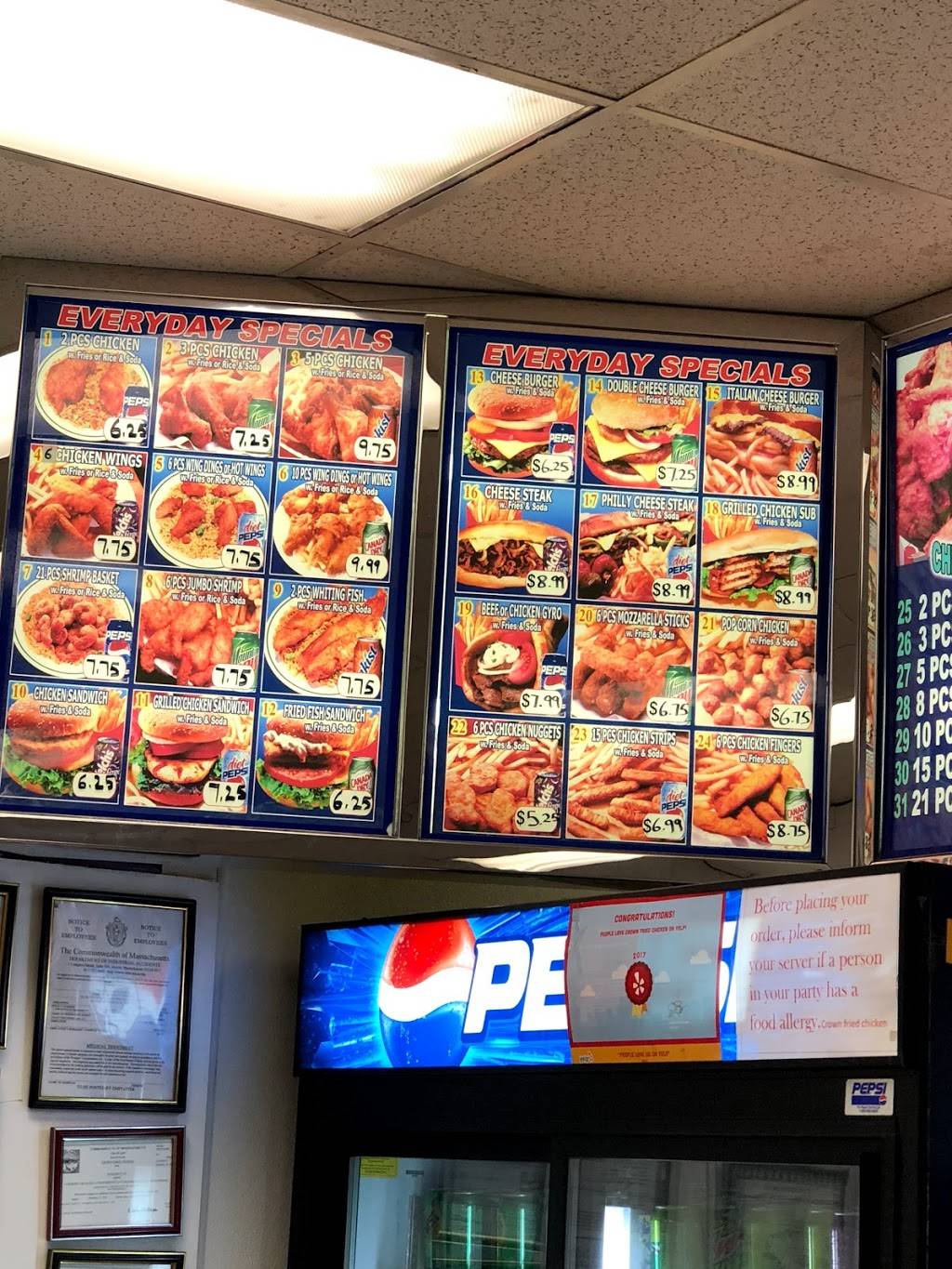 Crown Fried Chicken Lynn | restaurant | 60 Market Square, Lynn, MA 01905, USA | 7817807047 OR +1 781-780-7047