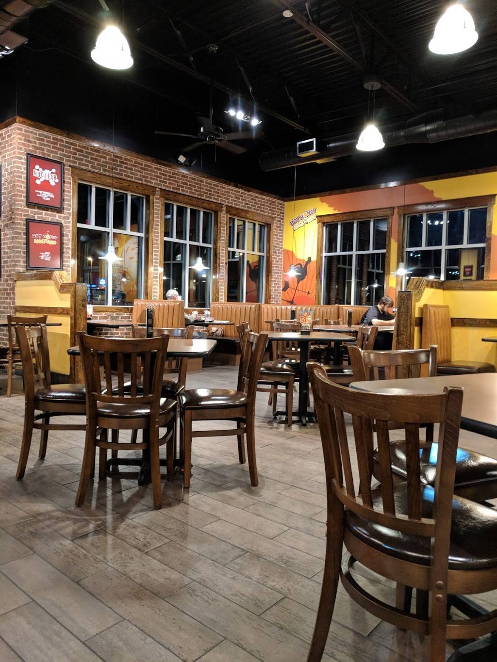 Zaxbys Chicken Fingers & Buffalo Wings | restaurant | 2725 Cloverdale Rd, Florence, AL 35633, USA | 2563495268 OR +1 256-349-5268