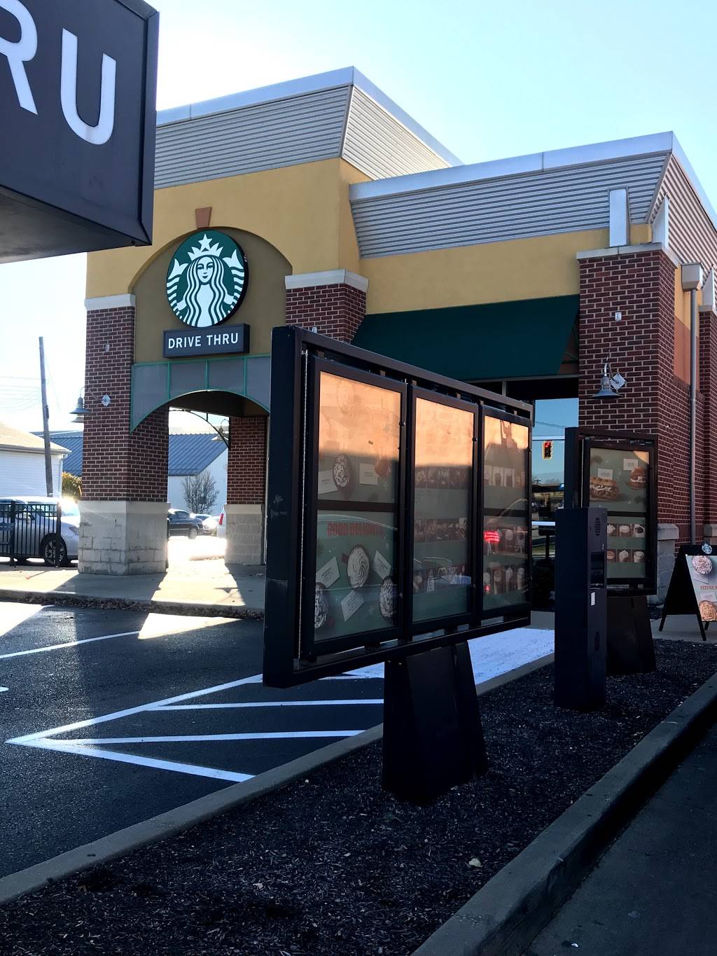 Starbucks | cafe | 449 OH-125, Cincinnati, OH 45255, USA | 5135280146 OR +1 513-528-0146