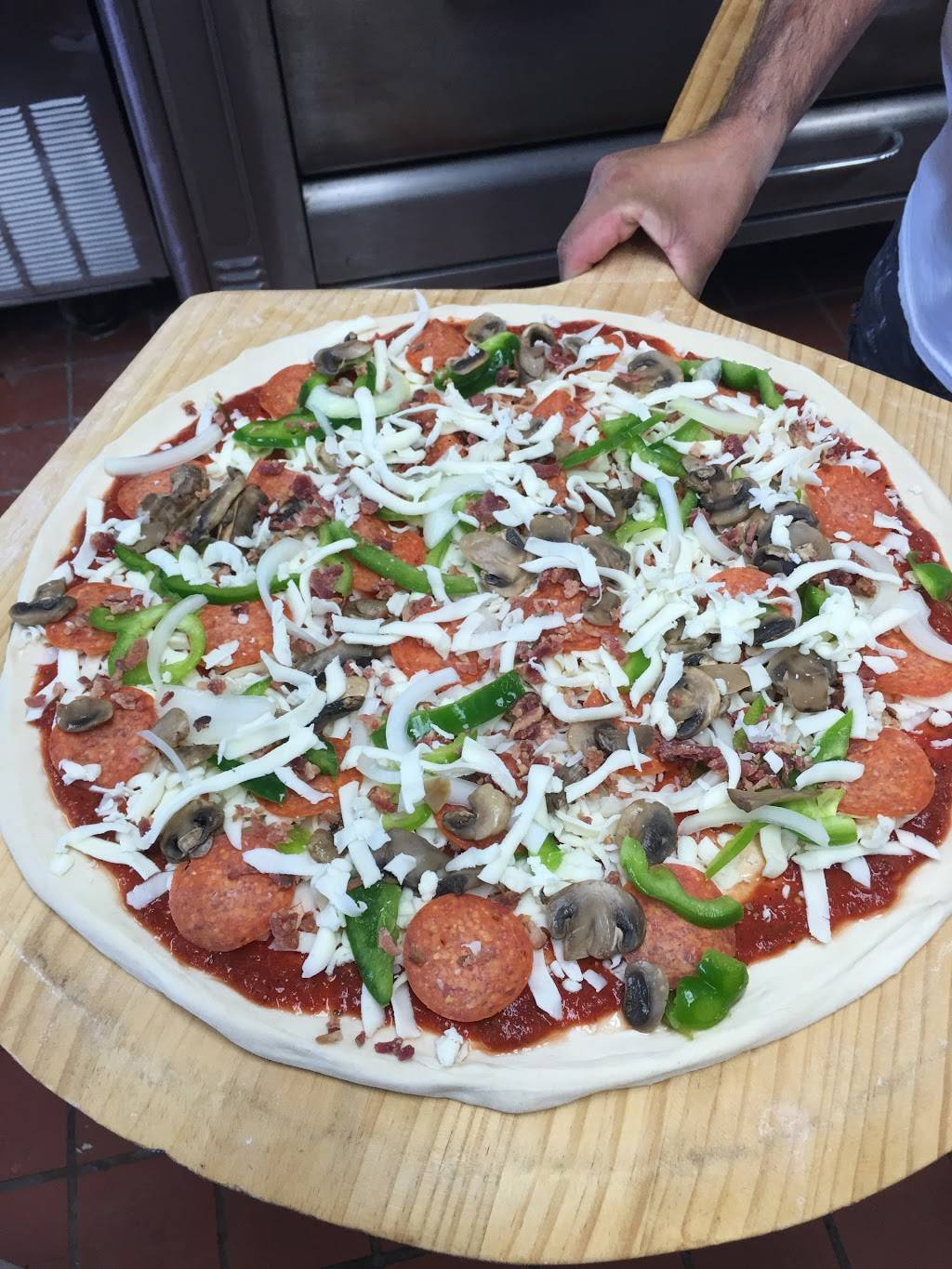 Saporitos Pizza | restaurant | 2210 Holly Springs Pkwy #116, Canton, GA 30115, USA | 7703457277 OR +1 770-345-7277