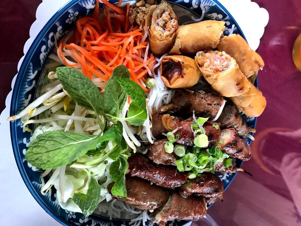 Le Paradis | restaurant | 22809 Mission Blvd, Hayward, CA 94541, USA | 5108862130 OR +1 510-886-2130