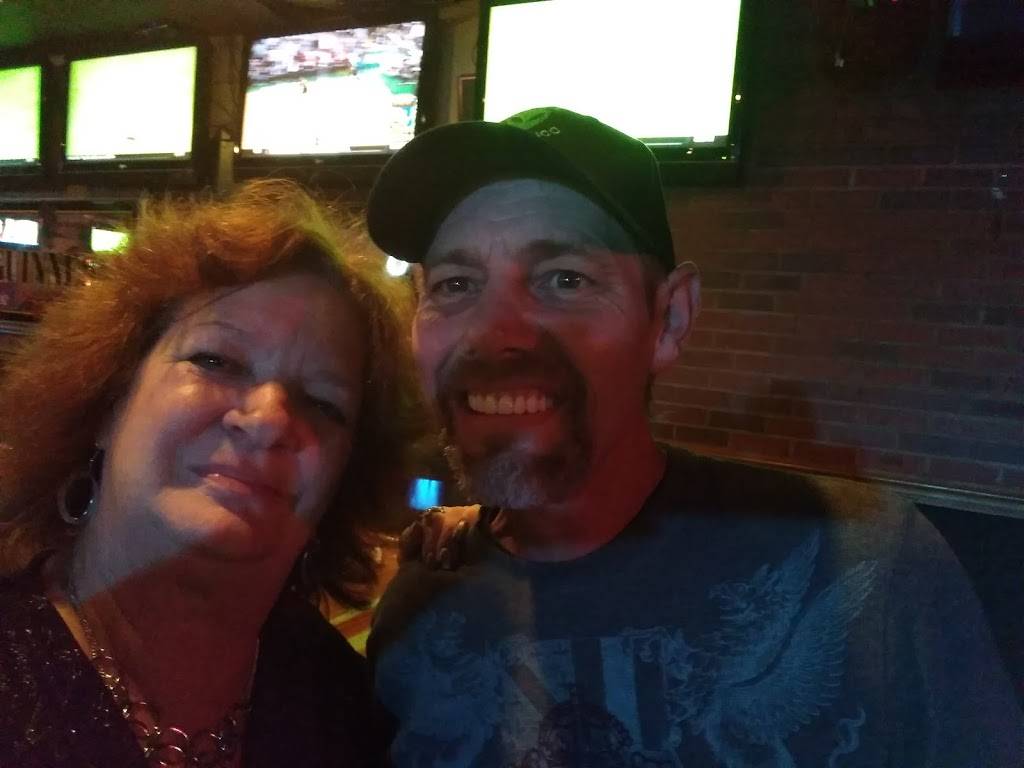 RP McMurphys Bar & Grill | night club | 2623 MacDade Boulevard, Holmes, PA 19043, USA | 6105832254 OR +1 610-583-2254