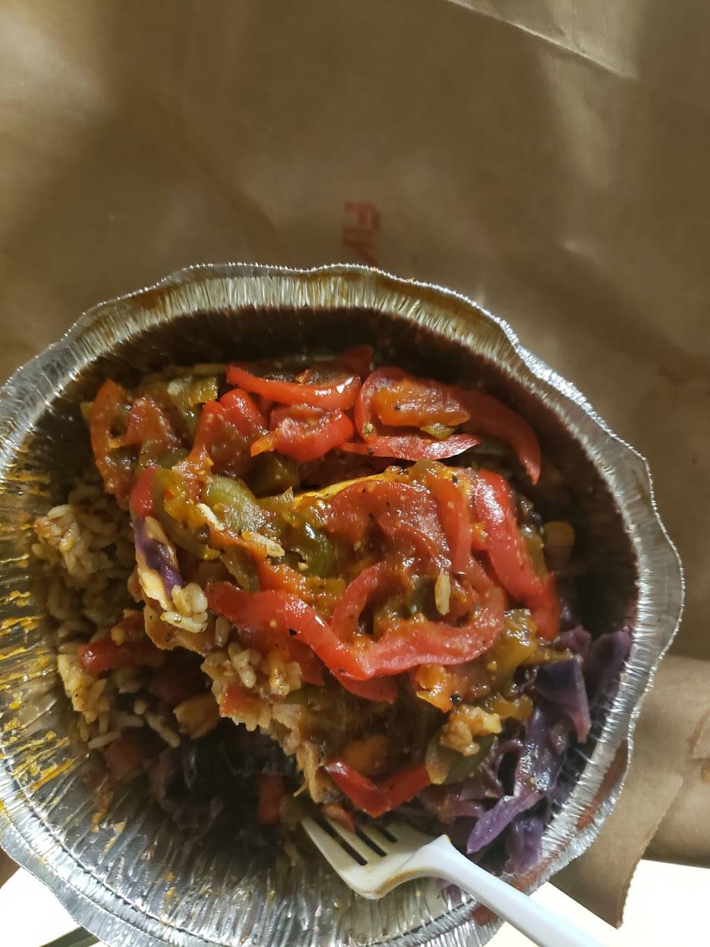 Fiyah Island Grill | restaurant | 2541, 2416 E Monument St, Baltimore, MD 21205, USA | 4106754000 OR +1 410-675-4000